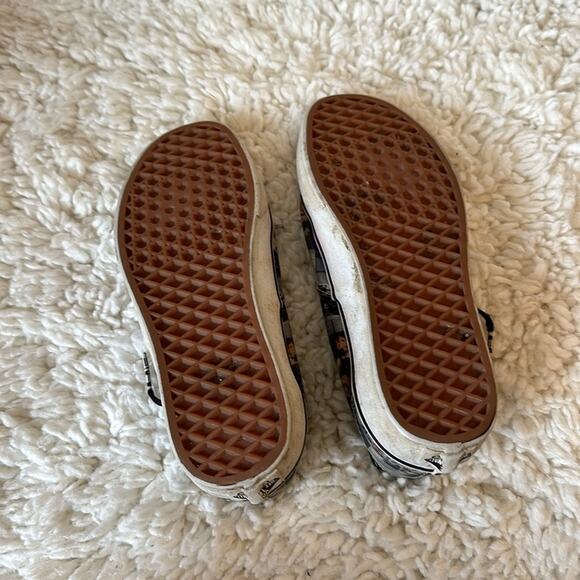 Star Wars Vans Classic Style Movie Collage Sneakers - Picture 6 of 8